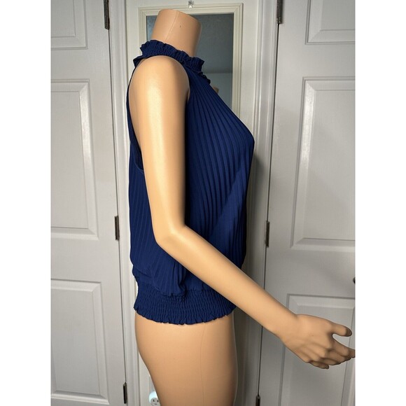 NWOT Blue Pleated Halter Medium - Picture 9 of 11
